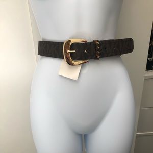 Michael Kors belt size Medium